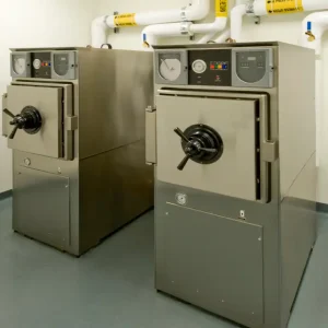 Autoclave odontológica para esterilización de instrumental dental en Ecuador.